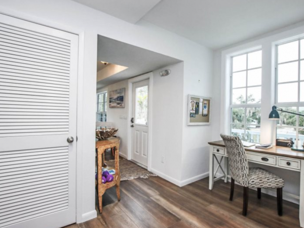 Captiva Island Vacation Rental with 6 Bedrooms & Pool Deeded Beach Access 4 Min Stroll Away